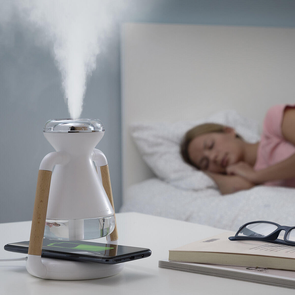 Humidificador Difusor de Aromas y Cargador Inalámbrico 3 en 1